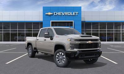 2026 Chevrolet Silverado HD Custom