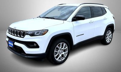 2023 Jeep Compass Latitude LUX Altitude