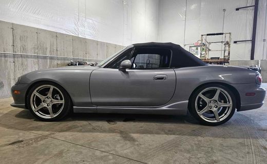 2004 Mazda MX-5 2 DR Turbo