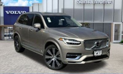 2026 Volvo XC90 Plus Bright