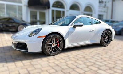 2026 Porsche 911 Carrera S 4S