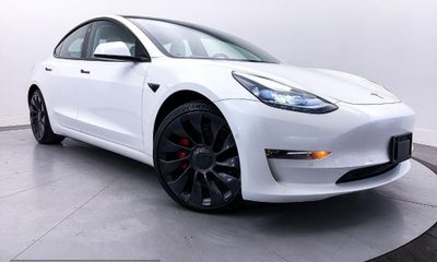 2021 Tesla Model 3 Performance