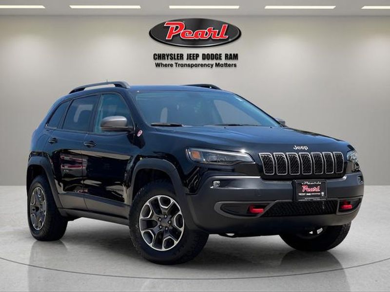 2020 Jeep Cherokee — a typically priced live listing