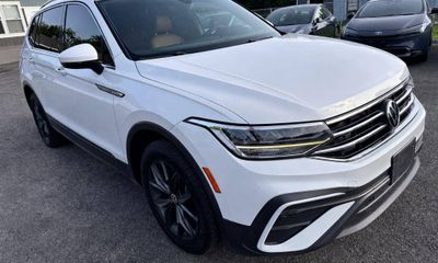 2023 Volkswagen Tiguan SE