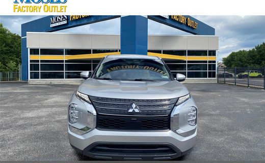 2022 Mitsubishi Outlander ES