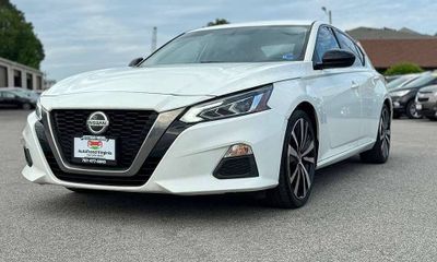2019 Nissan Altima SR