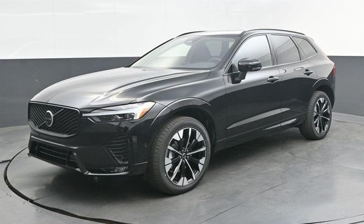2026 Volvo XC60 Plus Dark