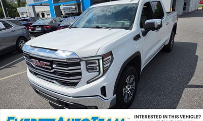 2025 GMC Sierra SLT