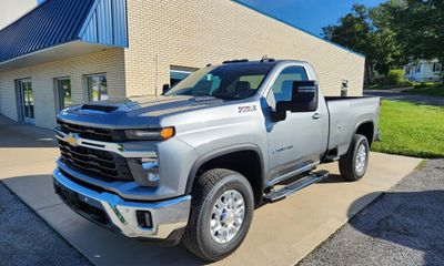 2026 Chevrolet Silverado HD LT