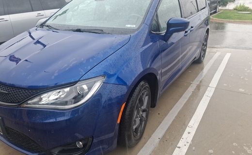 2020 Chrysler Pacifica Touring L Plus