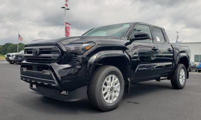 2026 Toyota Tacoma SR5