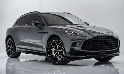 2025 Aston Martin DBX DBX707