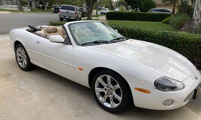 2003 Jaguar XK8