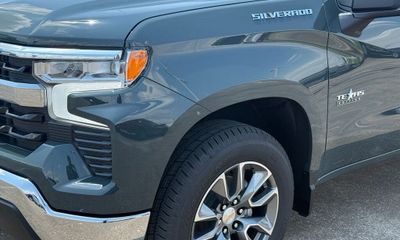 2026 Chevrolet Silverado LT