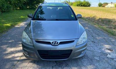2011 Hyundai Elantra Middle Level