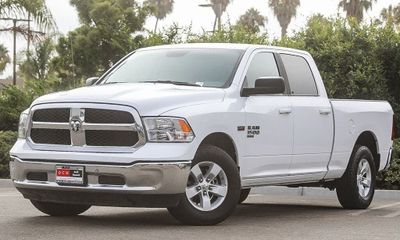 2019 Ram 1500 SLT
