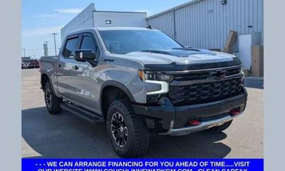 2025 Chevrolet Silverado ZR2