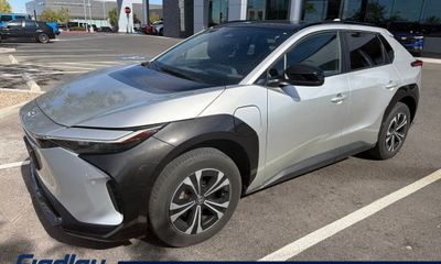 2023 Toyota BZ4X Limited
