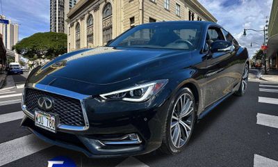 2022 Infiniti Q60 Luxe