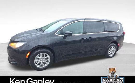 2024 Chrysler Voyager LX