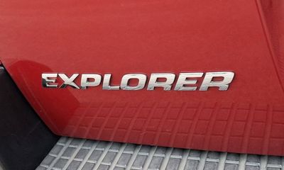 2003 Ford Explorer XLS