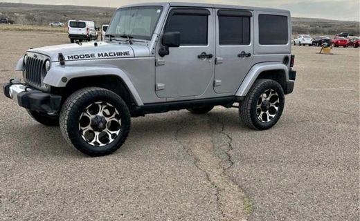2013 Jeep Wrangler Sahara