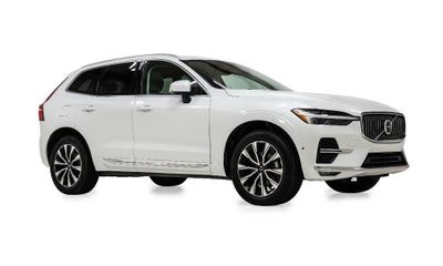 2023 Volvo XC60 Plus Bright