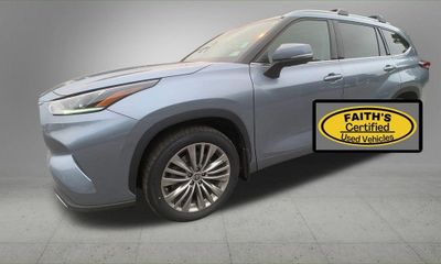 2021 Toyota Highlander Platinum