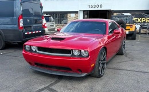 2013 Dodge Challenger Base