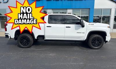 2024 Chevrolet Silverado HD LTZ