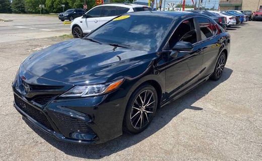 2022 Toyota Camry SE