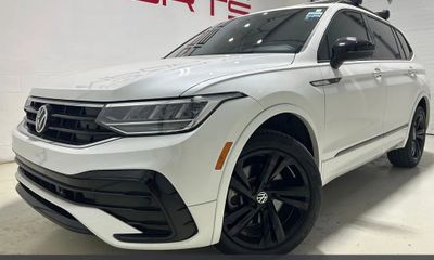 2024 Volkswagen Tiguan 4MOTION SE Black