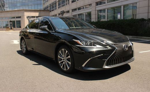 2019 Lexus ES 300H