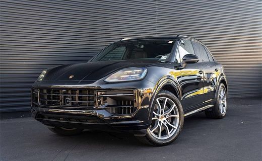 2025 Porsche Cayenne