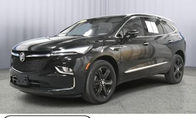 2023 Buick Enclave Essence