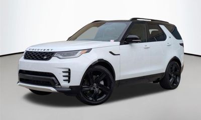 2026 Land Rover Discovery P360 Dynamic SE