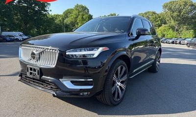 2023 Volvo XC90 Ultimate Bright