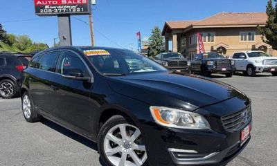 2017 Volvo V60 Premier