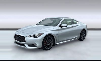 2017 Infiniti Q60 RED Sport 400