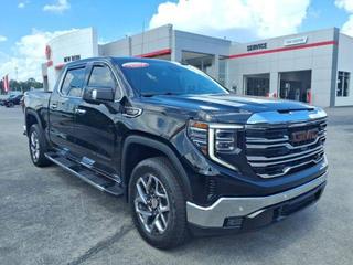 2023 GMC Sierra SLT