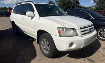 2005 Toyota Highlander STD