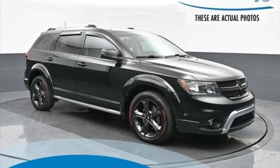 2018 Dodge Journey Crossroad M U