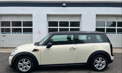 2012 Mini Clubman Base