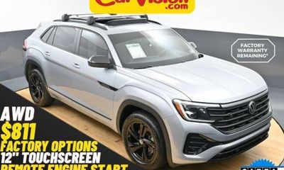 2025 Volkswagen Atlas Cross Sport 4MOTION SEL
