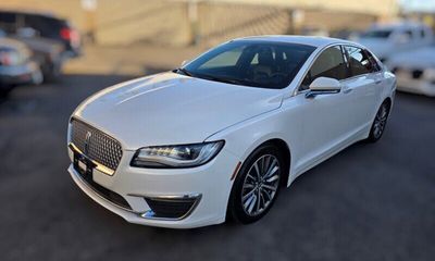 2020 Lincoln MKZ Standard