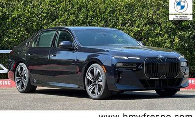 2026 BMW 740I