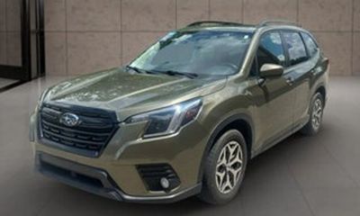 2023 Subaru Forester Premium ES Smart
