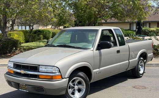 2001 Chevrolet S-10 Pickup