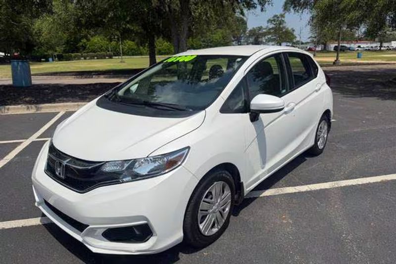 2019 Honda FIT — a typically priced live listing