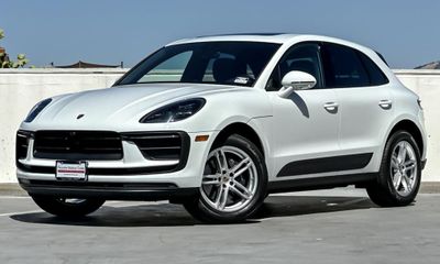 2026 Porsche Macan